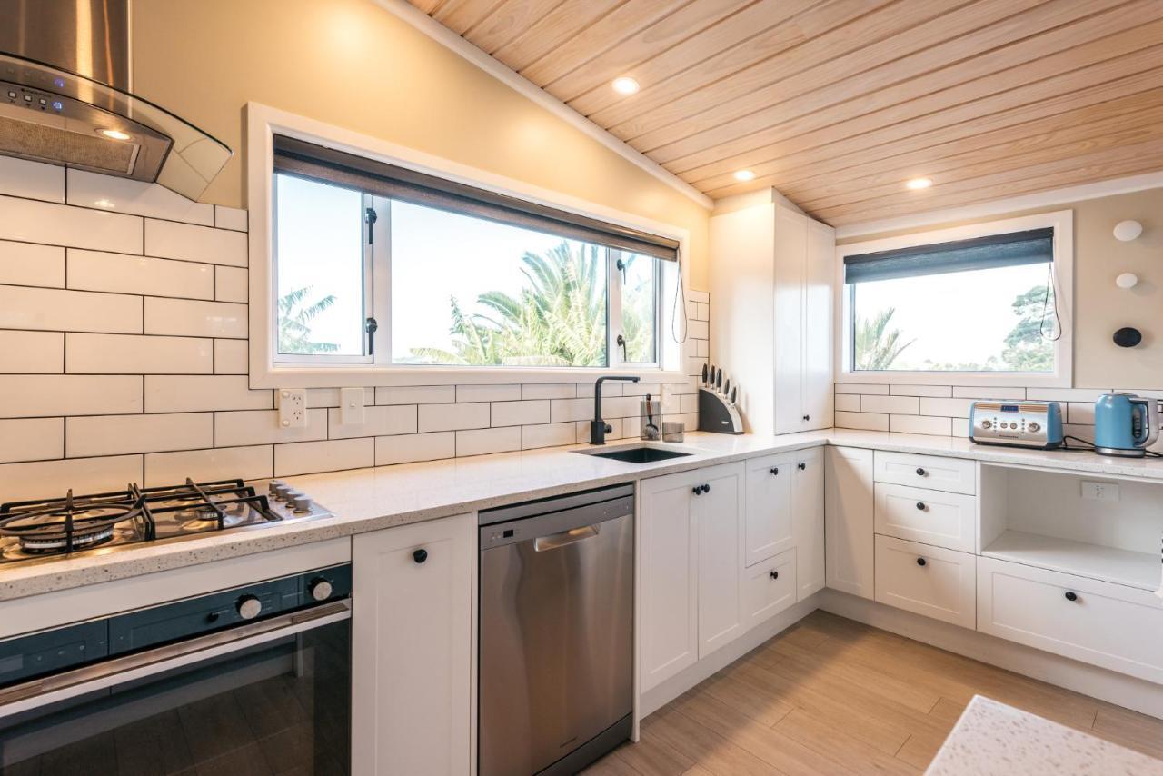 Pohutukawa Cottage, Waiheke Island Surfdale Buitenkant foto